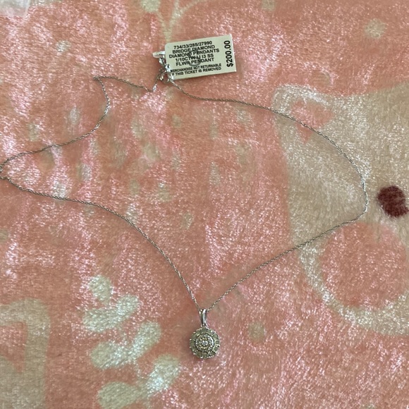 Jewelry - Sterling Silver Bridge Diamond Pendant Necklace. 1/10ctw.